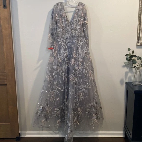 Mac Duggal Long Sleeve Beaded Appliqué Gown [Size: 16] Style #20214 - Picture 3 of 16